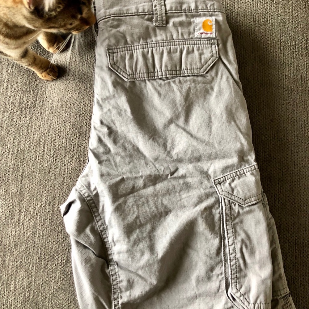 Men’s Relaxed Fit Carhartt Shorts - Size 34